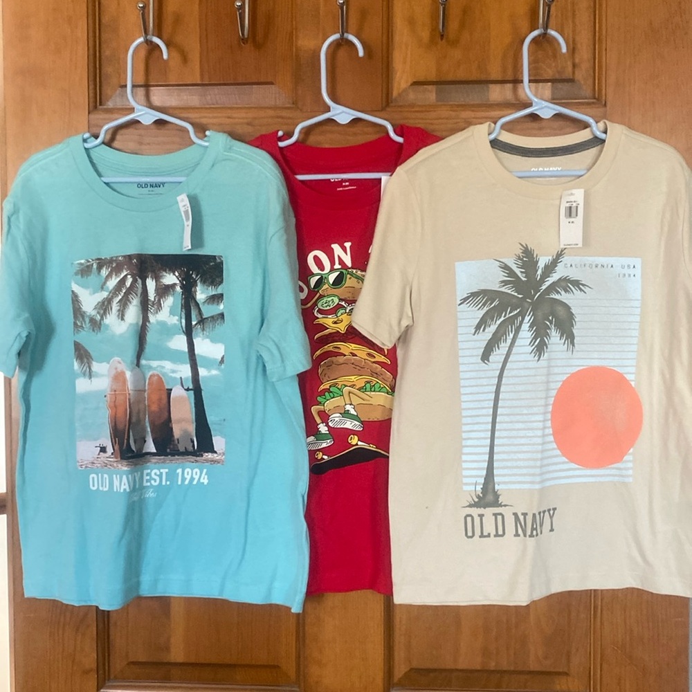 NWT Old Navy short sleeve shirts, med
